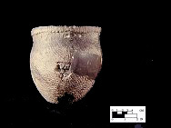 Shepard reconstructed vessel with a close up view of base on right, from the Shepard site 18MO3-SI Cat. #390889B. - Courtesy of the Smithsonian Institution, Museum of Natural History, Department of Anthropology.